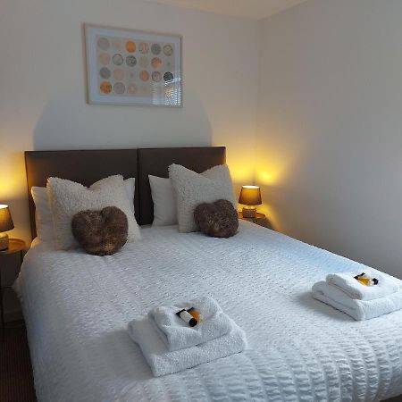 Lovely 1-Bedroom Condo With Parking On Premises Minworth Екстер'єр фото