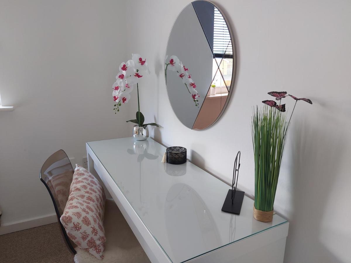 Lovely 1-Bedroom Condo With Parking On Premises Minworth Екстер'єр фото